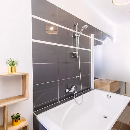 Le Vauban - Mon Facile Apartmán *